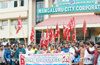 Street vendors up in arms against MCC�s eviction drive